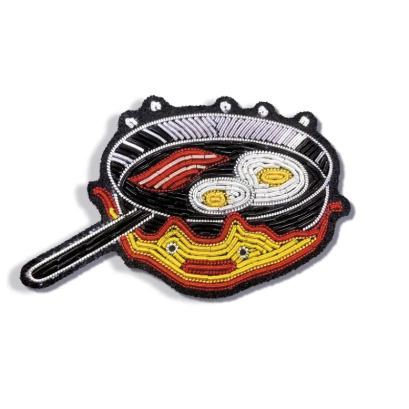 Maison Ghibli Embroidered Jewel Brooch Frying Pan - Howl’s Moving Castle | Pins