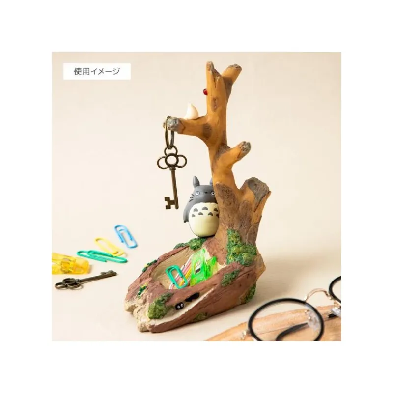 Maison Ghibli Key Hook Totoro at shade of a tree - My Neighbor Totoro | Jewellery Boxes
