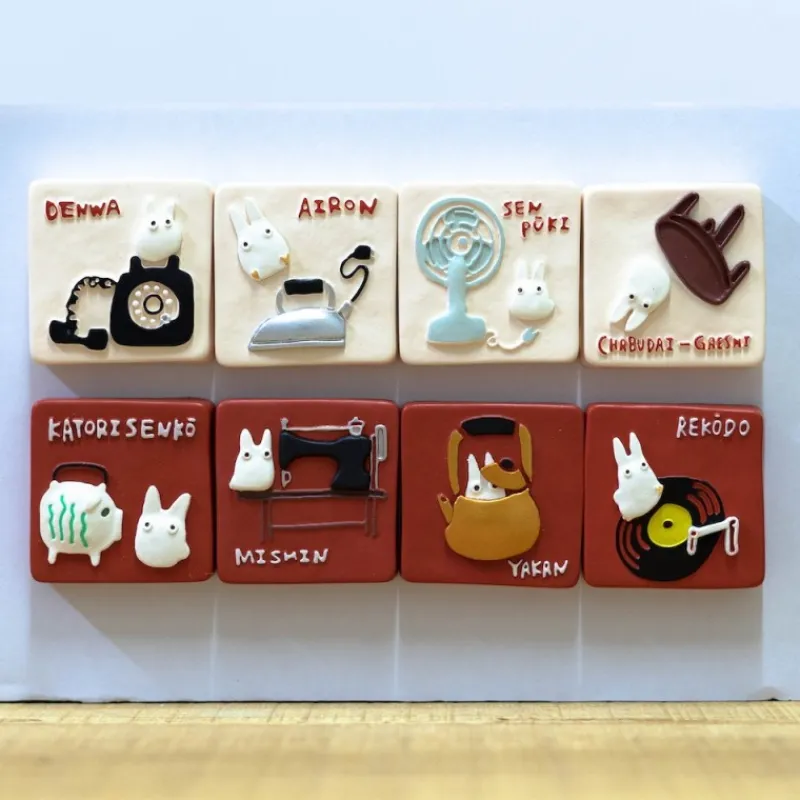 Maison Ghibli MAGNET RETRO TOTORO WHITE – MY NEIGHBOR TOTORO | Magnets