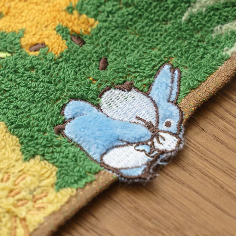 Maison Ghibli Mini Towel Medium & Small Totoro racing 25x25 cm - My Neighbor Totoro | Household Linen