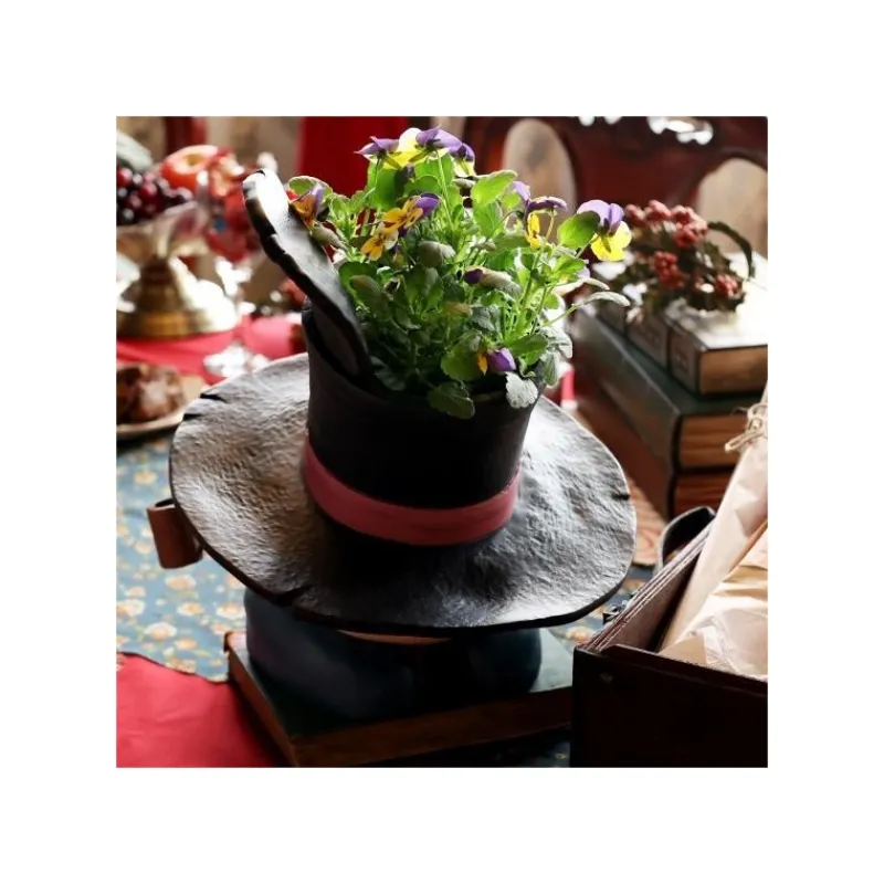 Maison Ghibli Scarecrow Planter - Howl’s Moving Castle | Décoration
