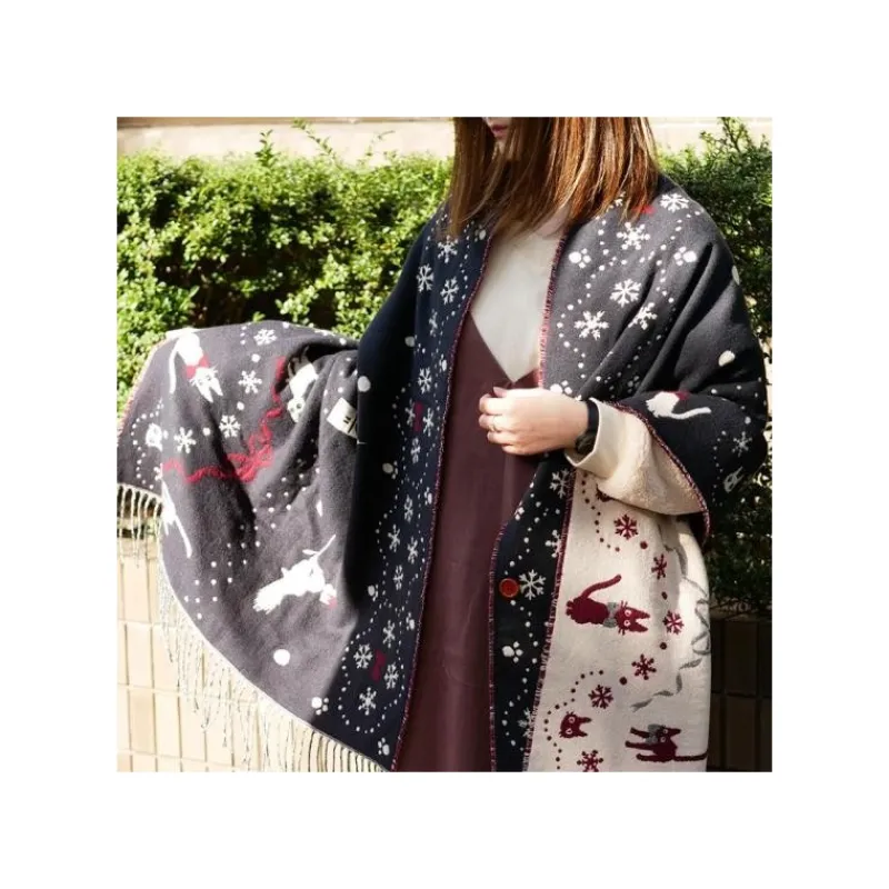 Maison Ghibli STOLE WITH BUTTON KIKI SNOWING CITY - KIKI’S DELIVERY SERVICE | Outfits